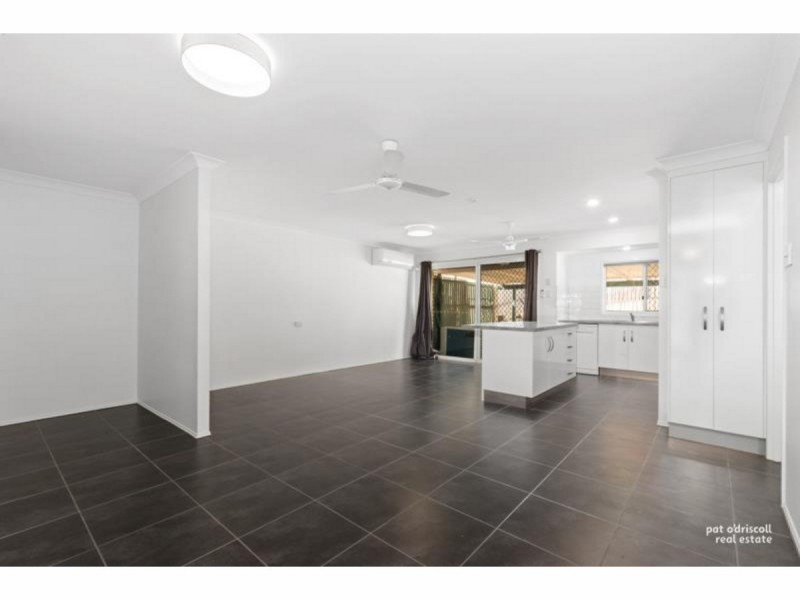 4/100 Victoria Place, Berserker QLD 4701